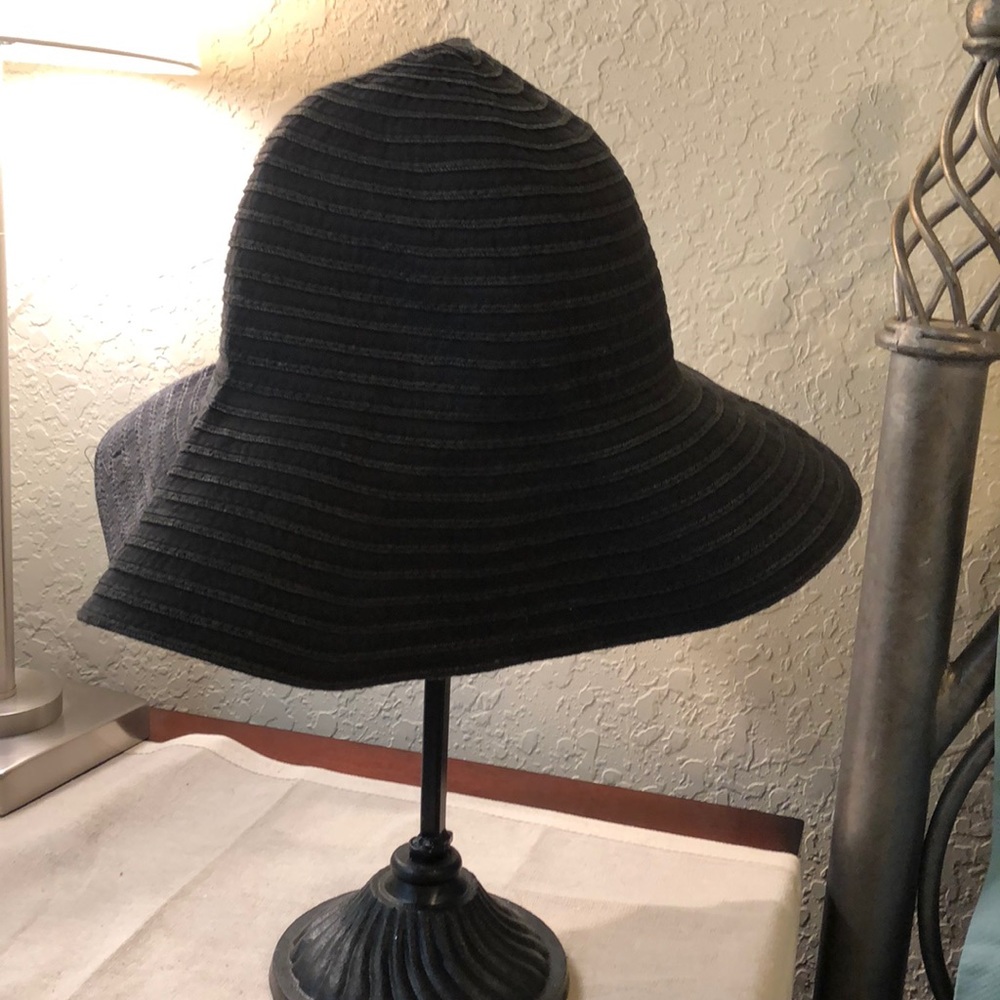 Black womens hat